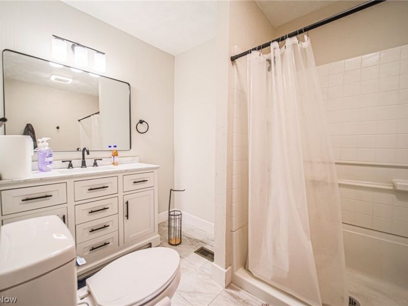 301 W Main Street, Wilmot, OH 44689 Photo 6