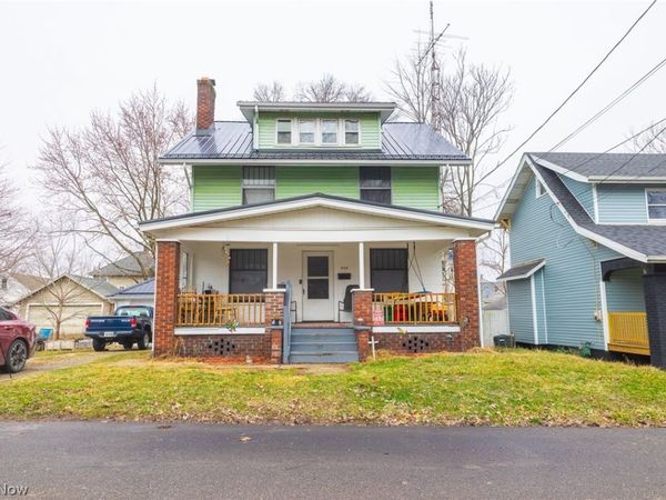 2715 Blair Place SW, Canton, OH 44710