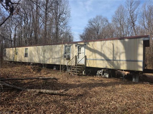 6523 Bishop Road , Snow Camp, NC 27349