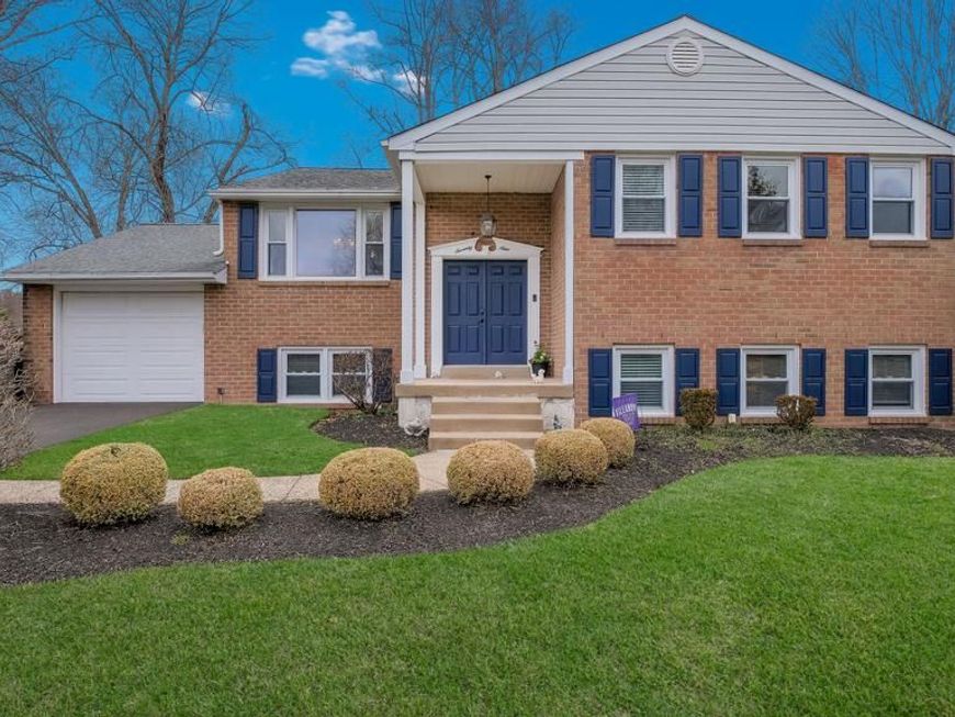 79 W Buttonwood Dr, Churchville, PA 18966 Main Photo