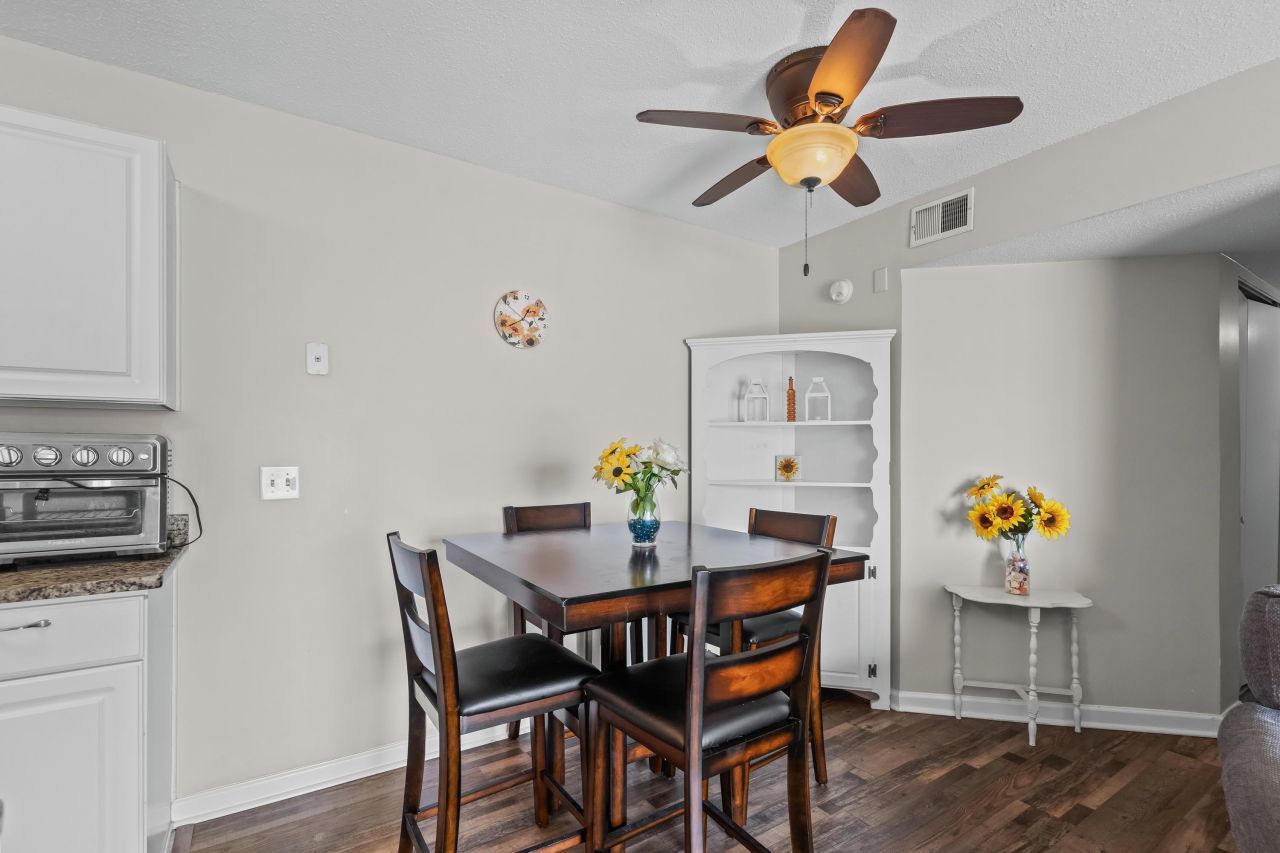 1356 Glenns Bay Rd.  Photo 9