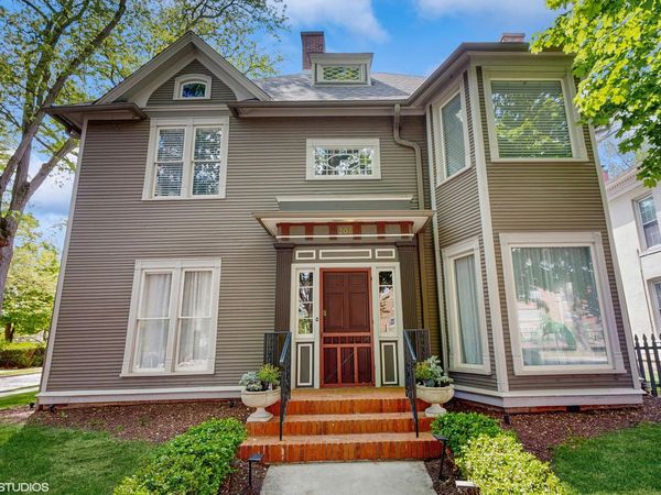 301 Washington Street , Valparaiso, IN 46383