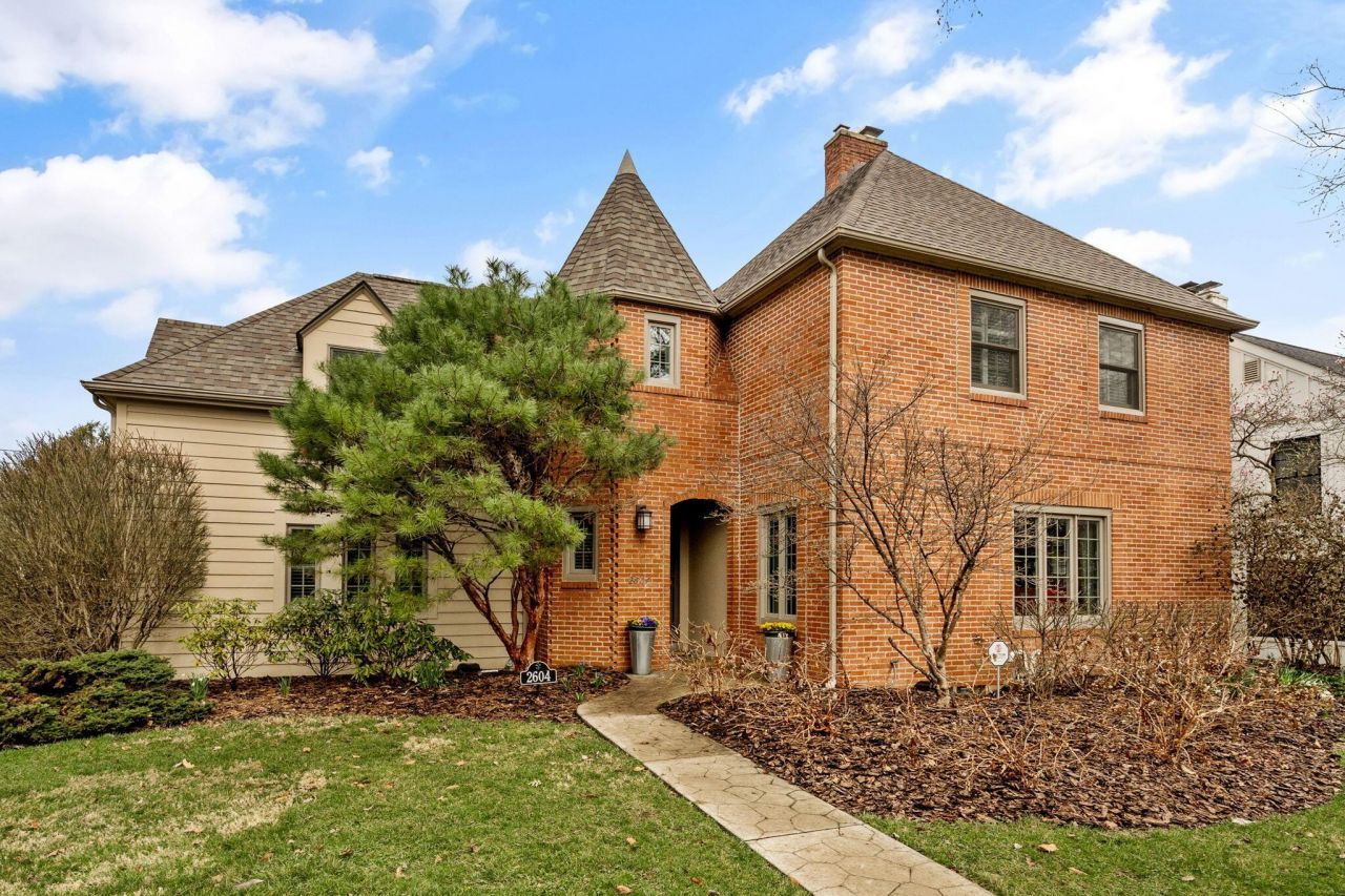 2604 Sherwood Road , Columbus, OH 43209 Main Photo