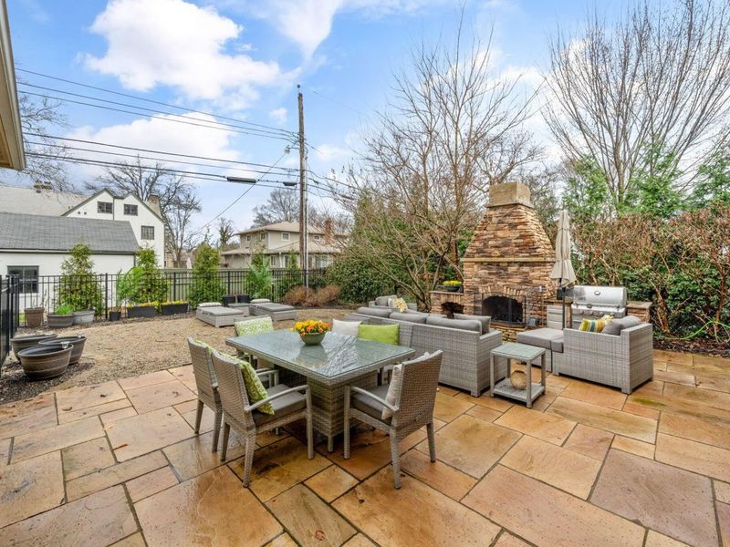 2604 Sherwood Road, Columbus, OH 43209 Photo 56