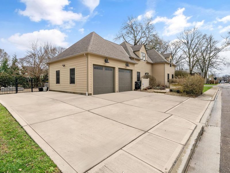 2604 Sherwood Road, Columbus, OH 43209 Photo 6