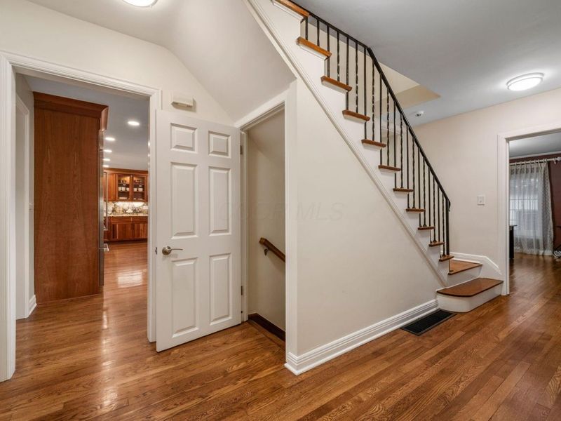 2604 Sherwood Road, Columbus, OH 43209 Photo 7