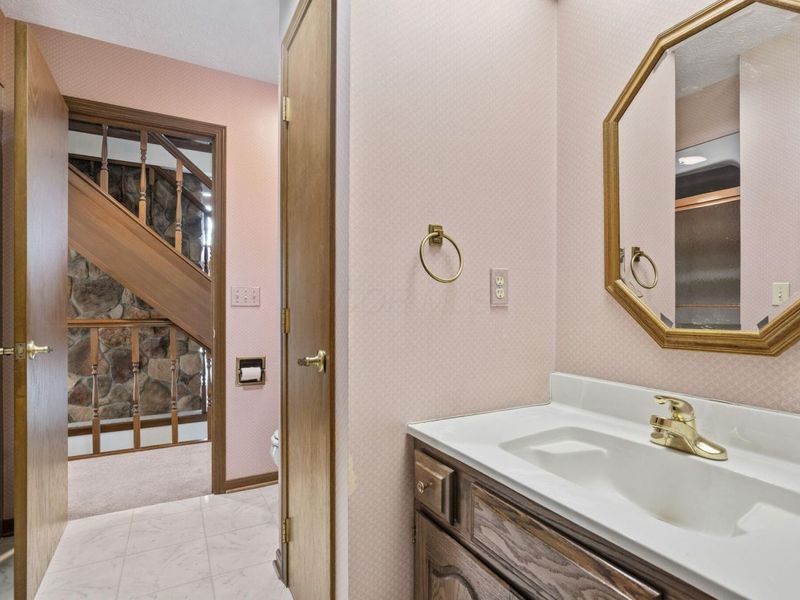 1445 Londondale, Newark, OH 43055 Photo 17