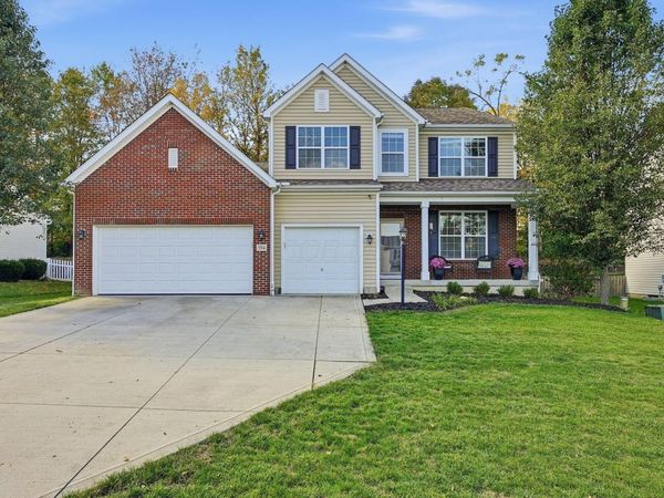 594 Raab Street , Pickerington, OH 43147