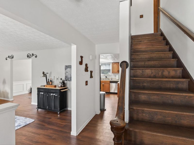 1755 Hillandale Avenue, Columbus, OH 43229 Photo 5