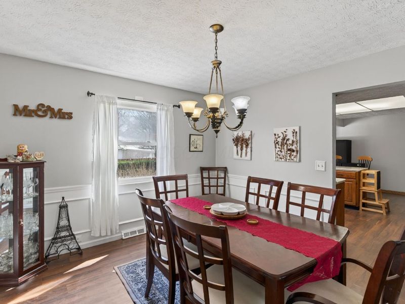 1755 Hillandale Avenue, Columbus, OH 43229 Photo 9