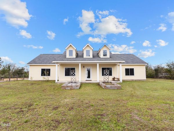 10555 River Alley Road, Youngstown, FL 32466