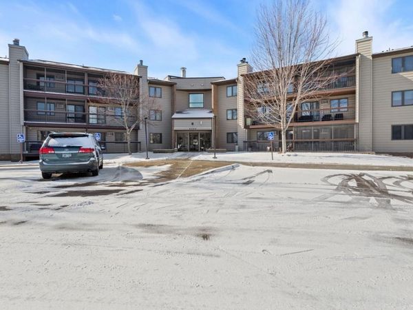 4300 Trenton Lane N, Unit 2319, Plymouth, MN 55442