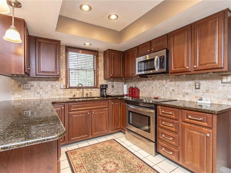 471 Roselake Drive, Centerville, OH 45458 Photo 16