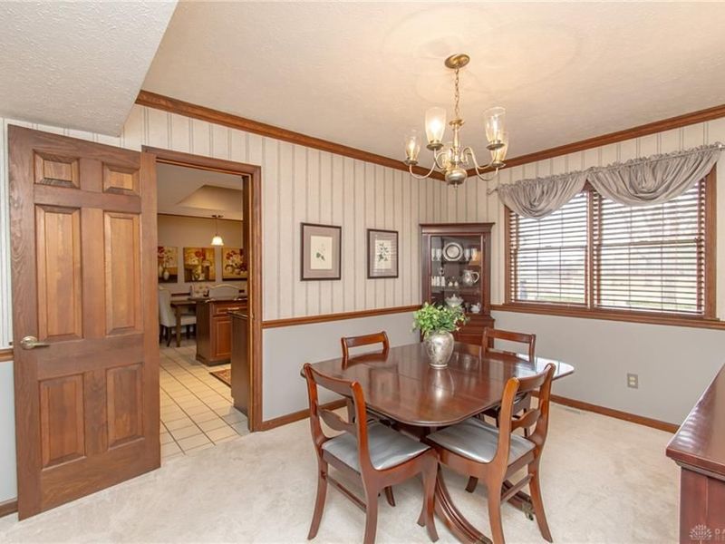 471 Roselake Drive, Centerville, OH 45458 Photo 9