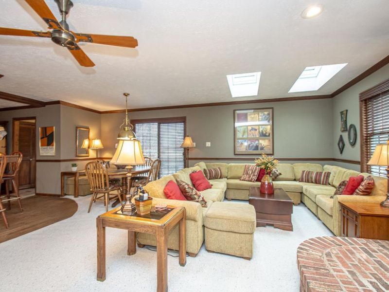 471 Roselake Drive, Centerville, OH 45458 Photo 8