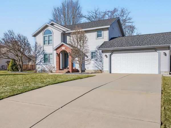 5115 Ossad Drive, Norton Shores, MI 49441