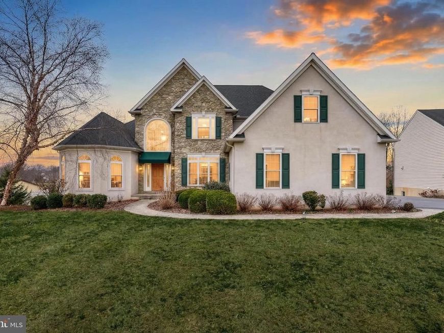 395 Ecker Drive, Lititz, PA 17543 Main Photo