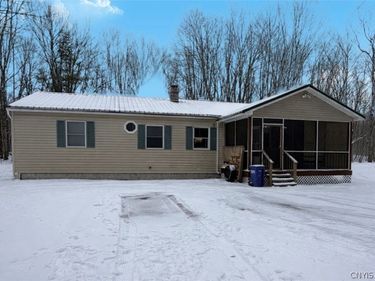 9140 Skinner Road , Lee Center, NY 13363
