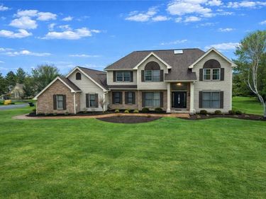 3 Fairway Crossing , Pittsford, NY 14534