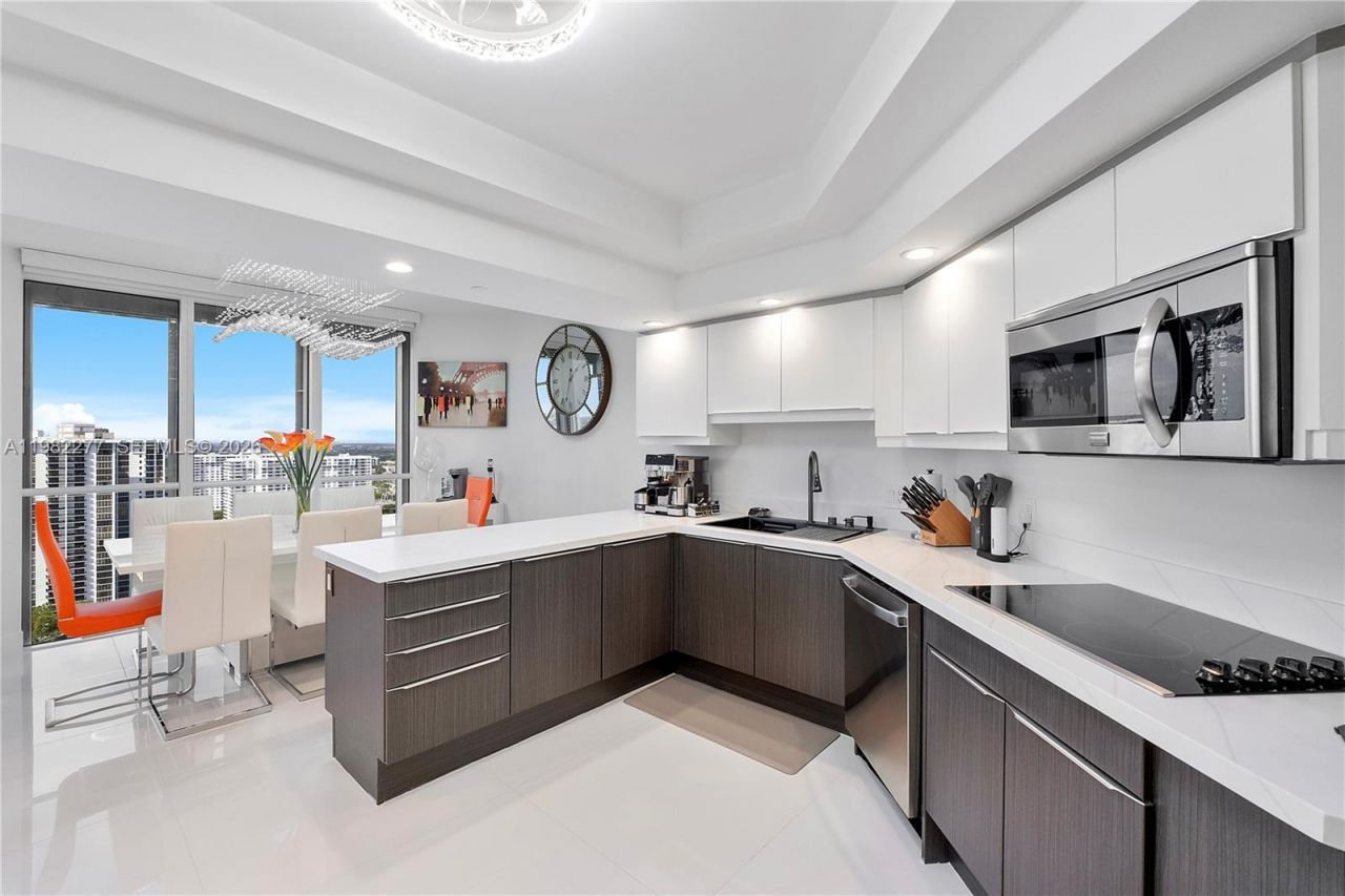 7000 Island Blvd, Unit 2609, Aventura, FL 33160 Photo