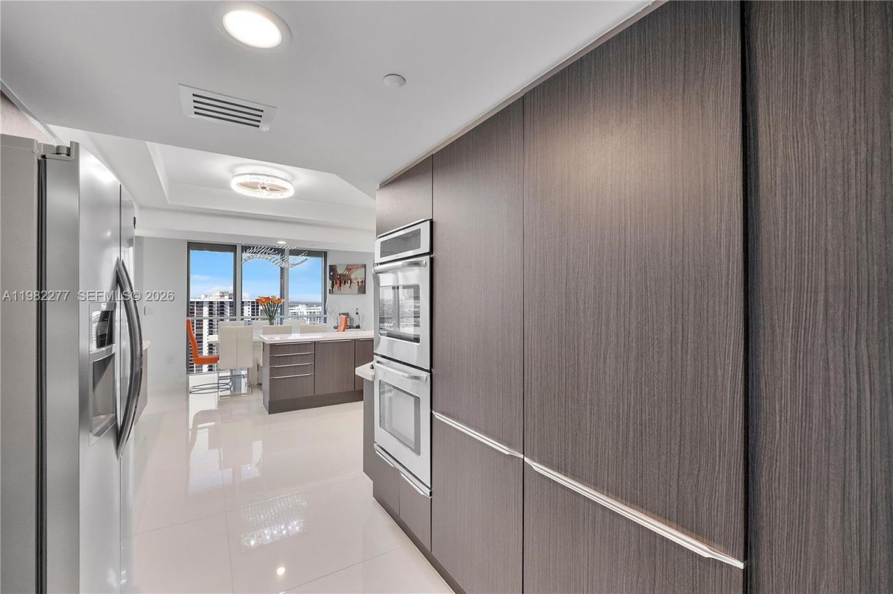 7000 Island Blvd, Unit 2609, Aventura, FL 33160 Photo