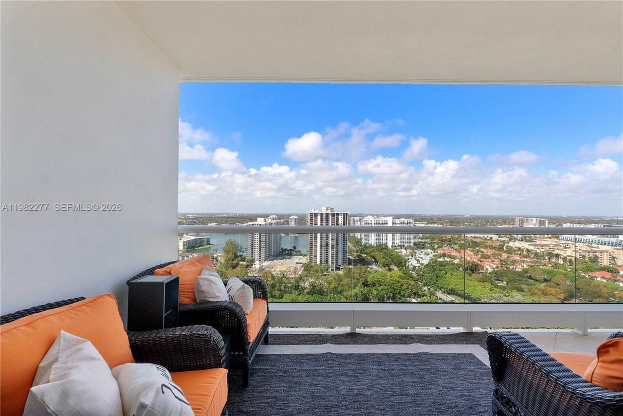 7000 Island Blvd, Unit 2609, Aventura, FL 33160 Photo