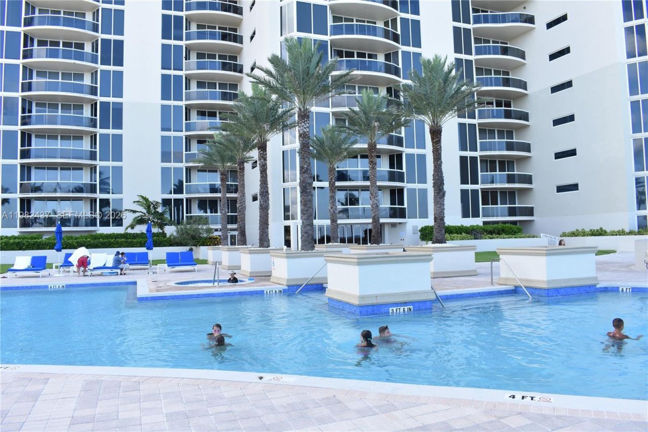 17555 Collins Ave , Unit 406, Sunny Isles Beach, FL 33160 Photo