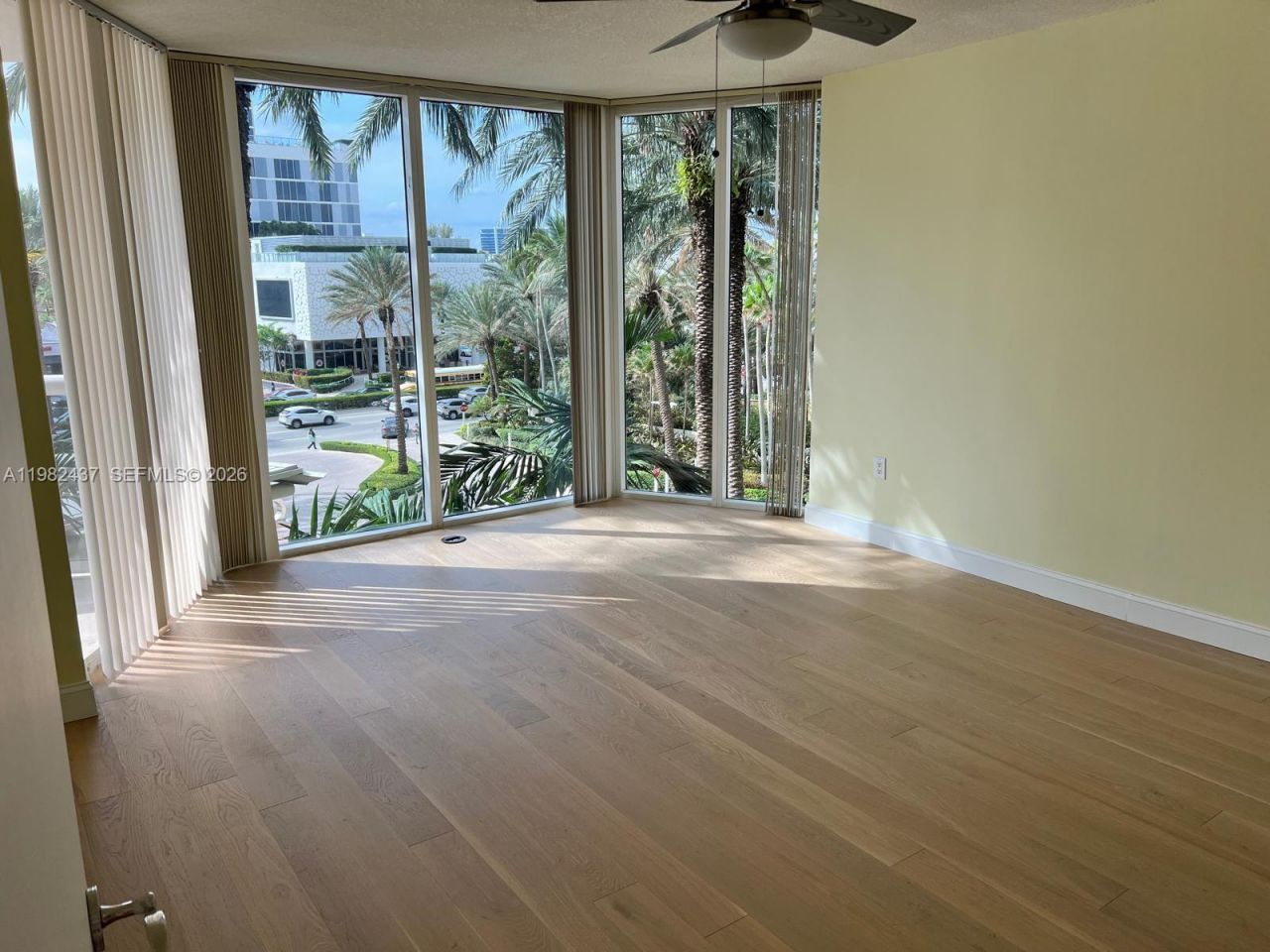 17555 Collins Ave , Unit 406, Sunny Isles Beach, FL 33160 Photo