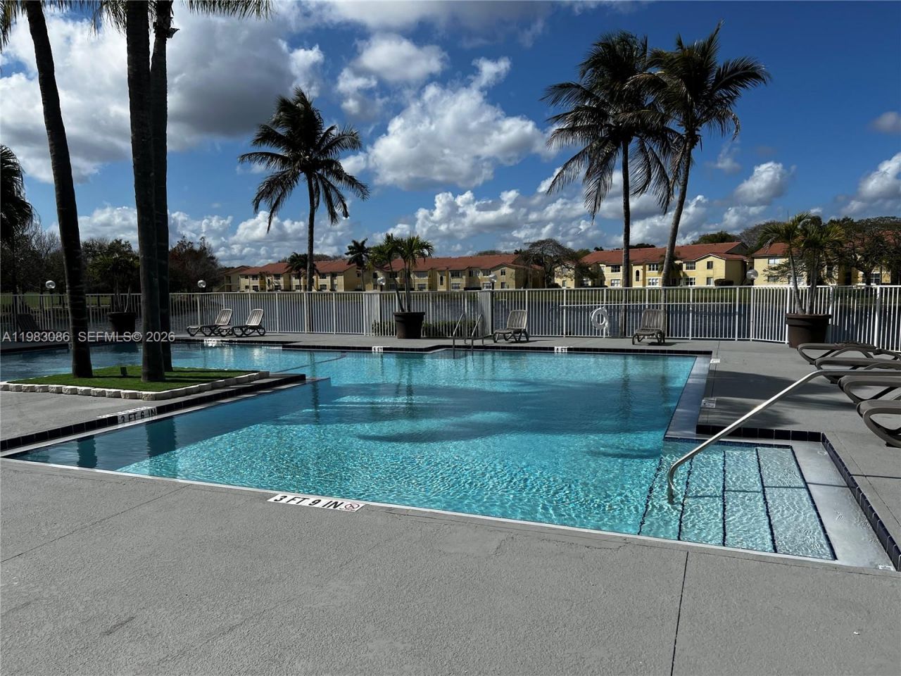 12980 Vista Isles Dr, Unit 315, Sunrise, FL 33325 Photo