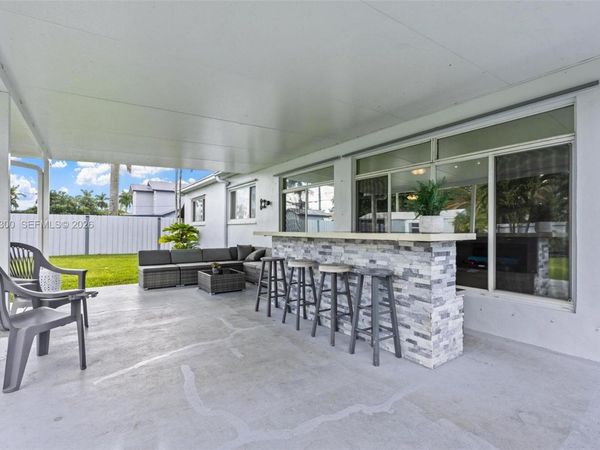 53 NW 19th St, Homestead, FL 33030