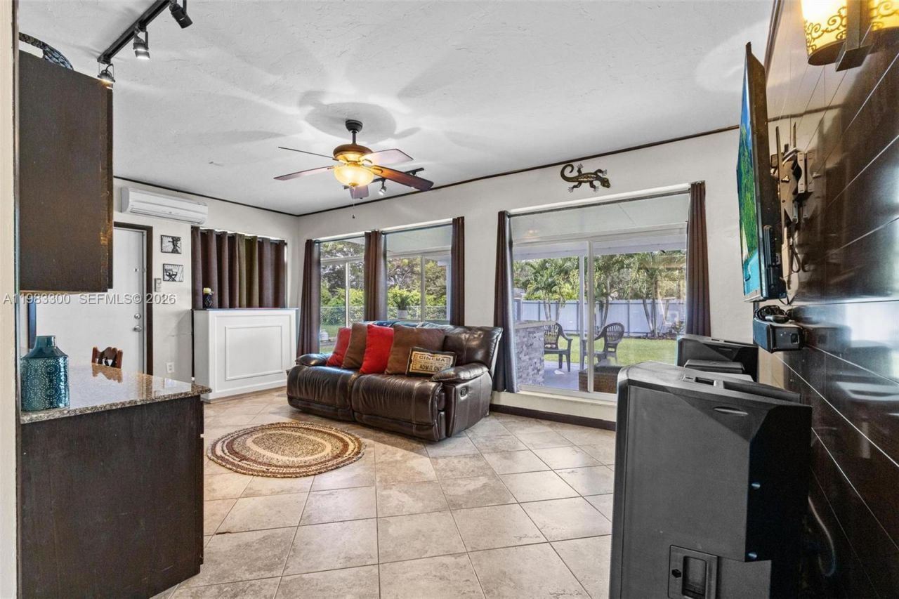 53 NW 19th St, Homestead, FL 33030 Photo