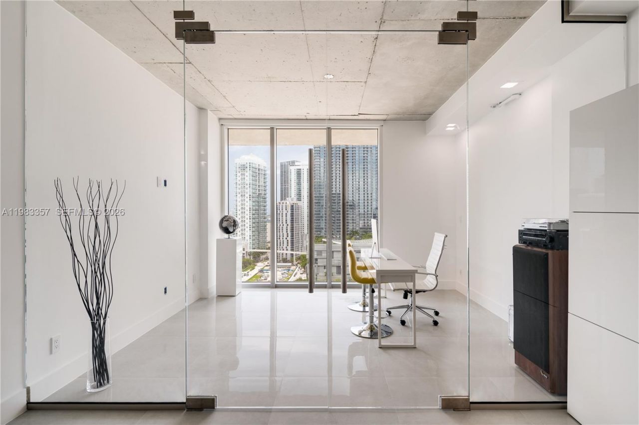 690 SW 1st Ct , Unit 2312, Miami, FL 33130 Photo