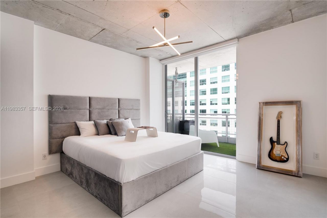 690 SW 1st Ct , Unit 2312, Miami, FL 33130 Photo