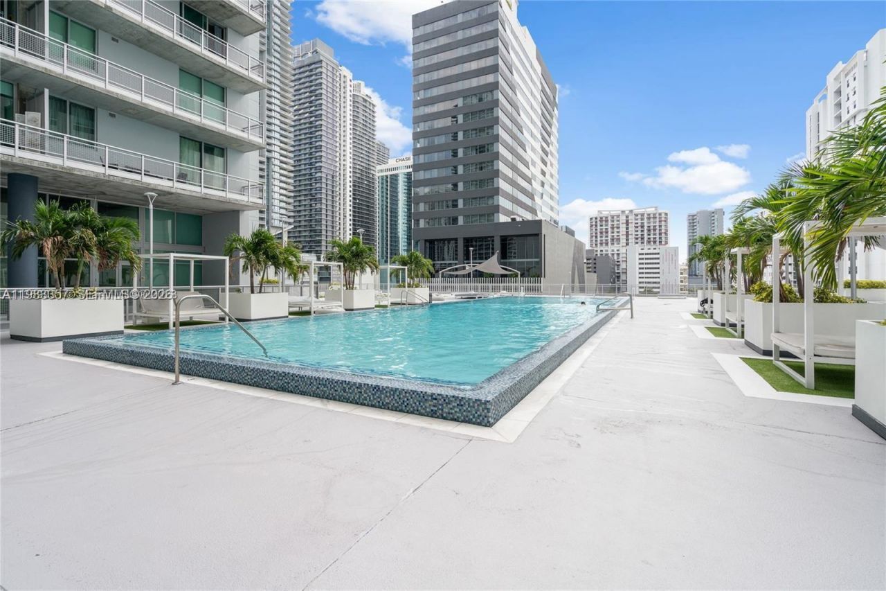 690 SW 1st Ct , Unit 2312, Miami, FL 33130 Photo