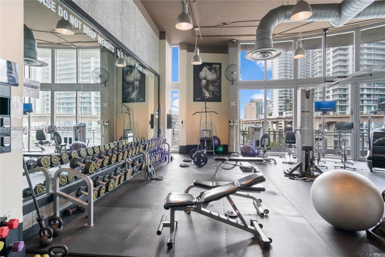 690 SW 1st Ct , Unit 2312, Miami, FL 33130 Photo