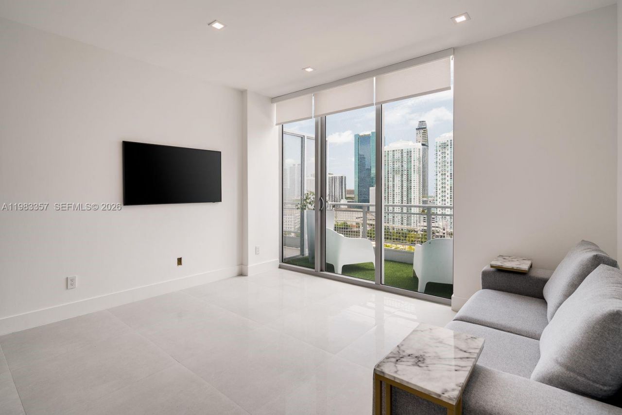 690 SW 1st Ct , Unit 2312, Miami, FL 33130 Photo