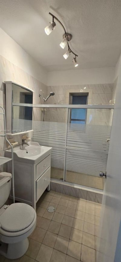 2787 SW 34th Ct, Miami, FL 33133 Photo
