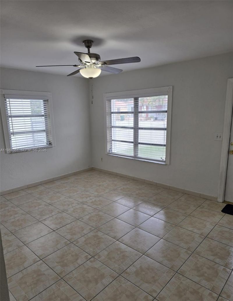 2787 SW 34th Ct, Miami, FL 33133 Photo