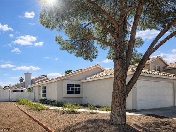 5921 Sunrise Hills Drive , Las Vegas, NV 89142