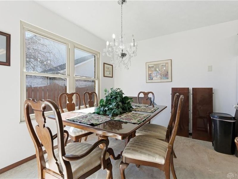 8858 Deer Hollow Drive, Huber Heights, OH 45424 Photo 16