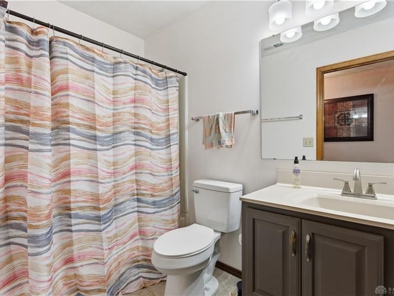 8858 Deer Hollow Drive, Huber Heights, OH 45424 Photo 23