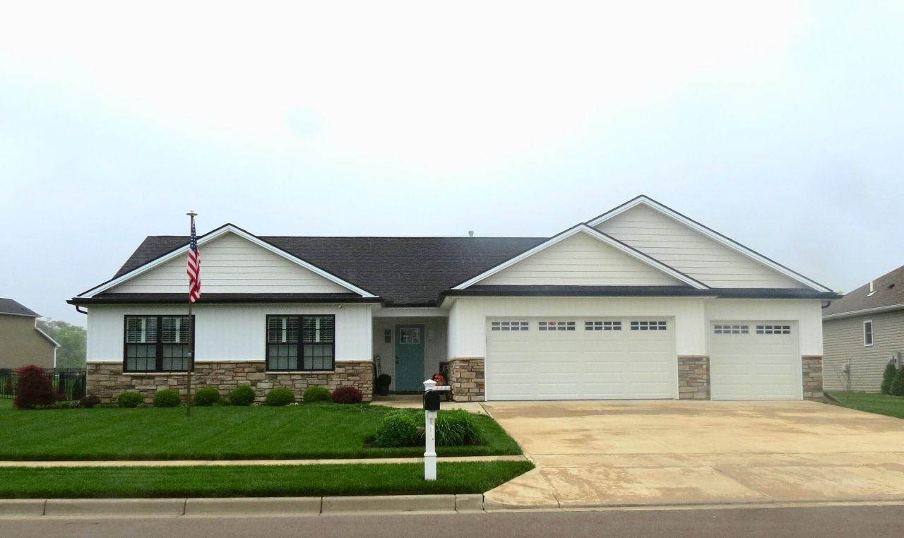 546 Loxley Lane, Troy, OH 45373 Main Photo