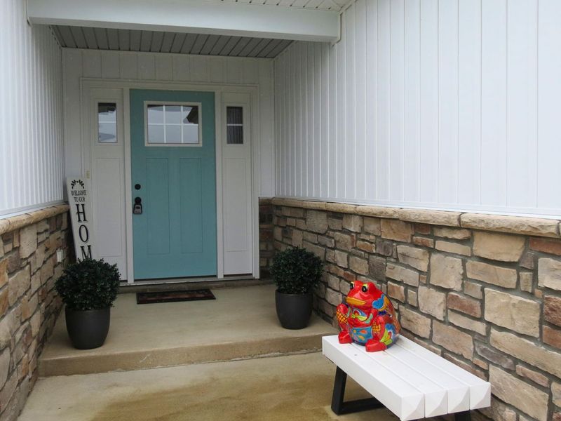 546 Loxley Lane, Troy, OH 45373 Photo 2