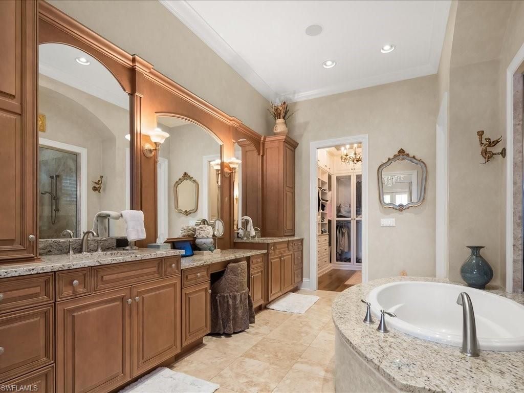 1750 4th St S, Naples, FL 34102 Photo