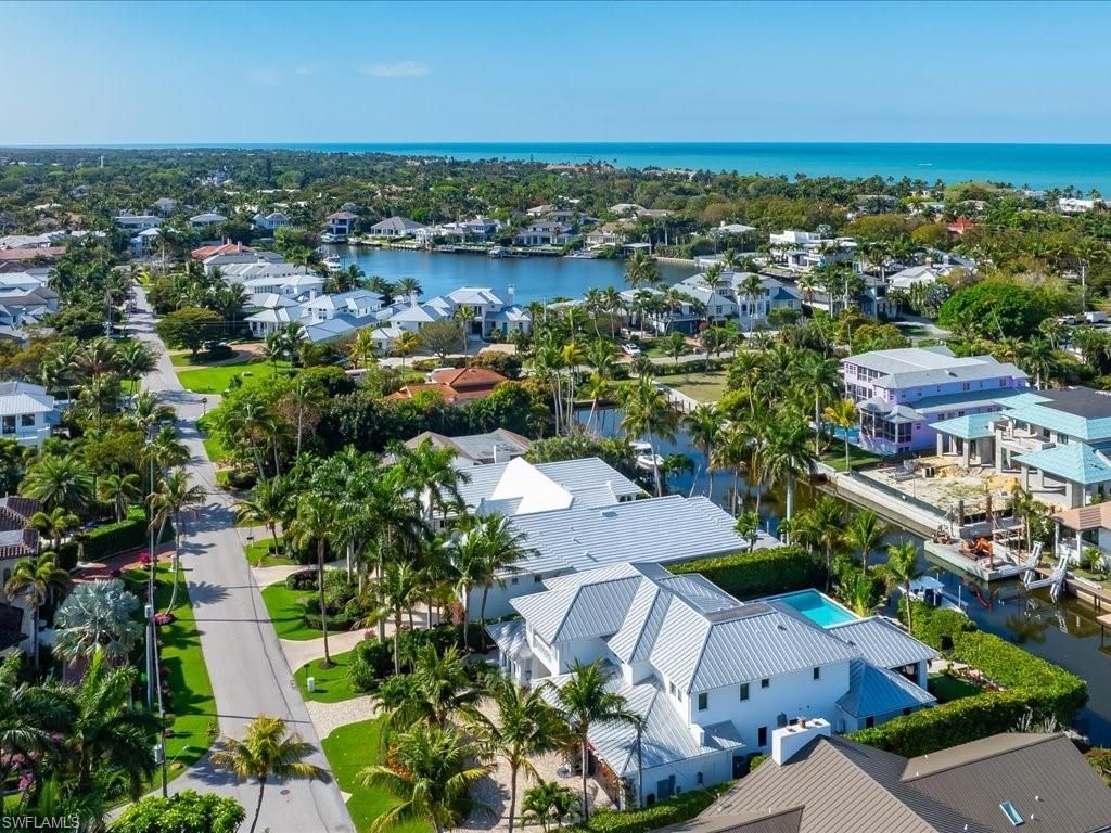 1750 4th St S, Naples, FL 34102 Photo