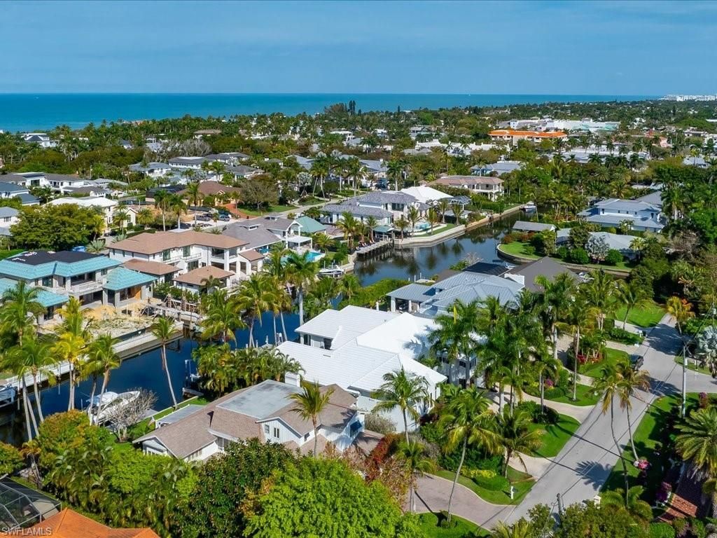 1750 4th St S, Naples, FL 34102 Photo