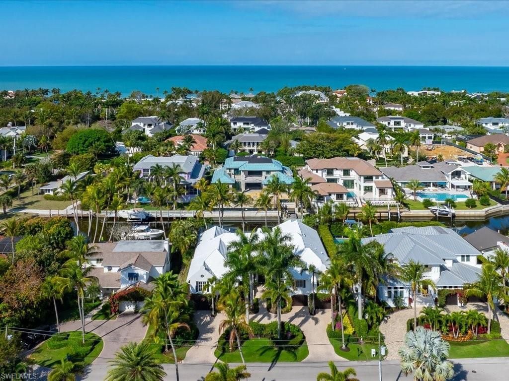 1750 4th St S, Naples, FL 34102 Photo