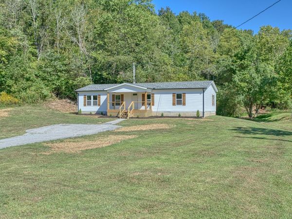 2204 Wartrace Hwy , Whitleyville, TN 38588