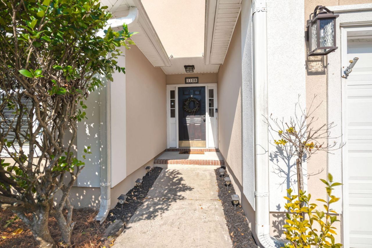 1108 Old Course Lane Photo 4