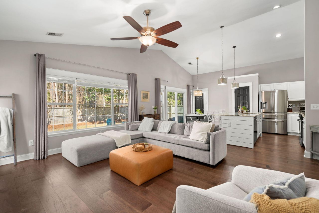 1108 Old Course Lane Photo 9